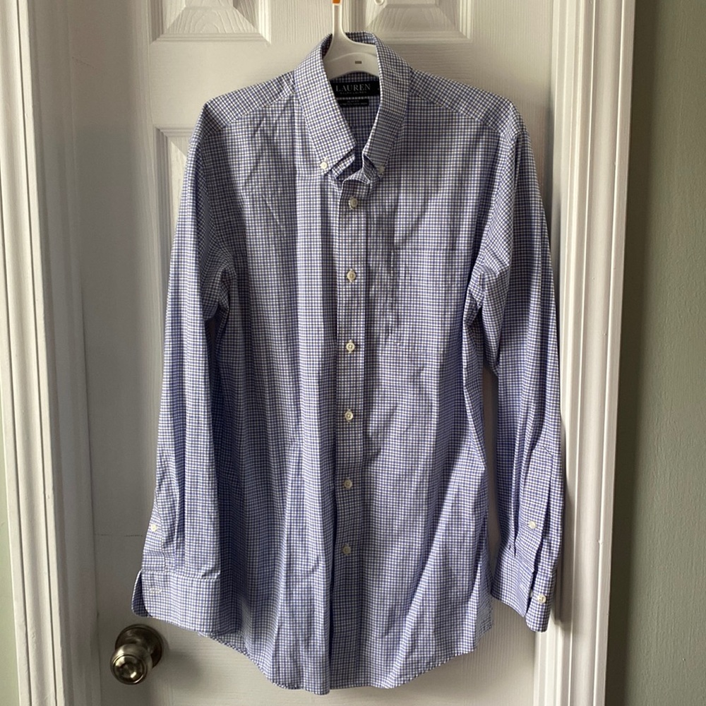 Ralph Lauren Slim Fit Dress Shirt. 15 neck 32/33 sleeve. Worn 2-3 times.